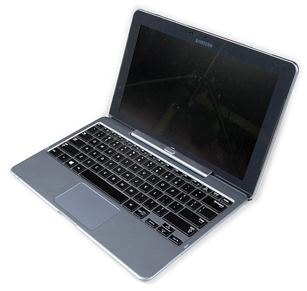 Samsung ATIV Smart PC jako laptop