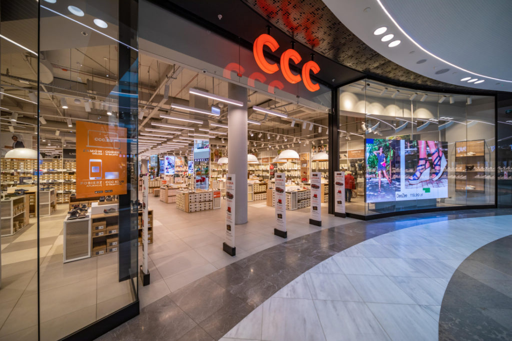 CCC stawia na e-commerce zamknie 108 sklepów