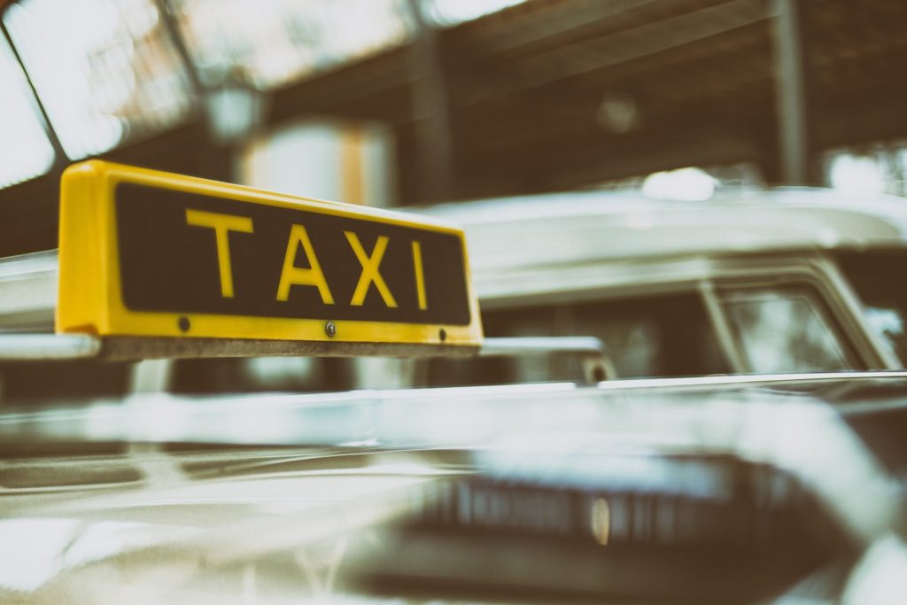 Uber i Bolt taxi LexUber
