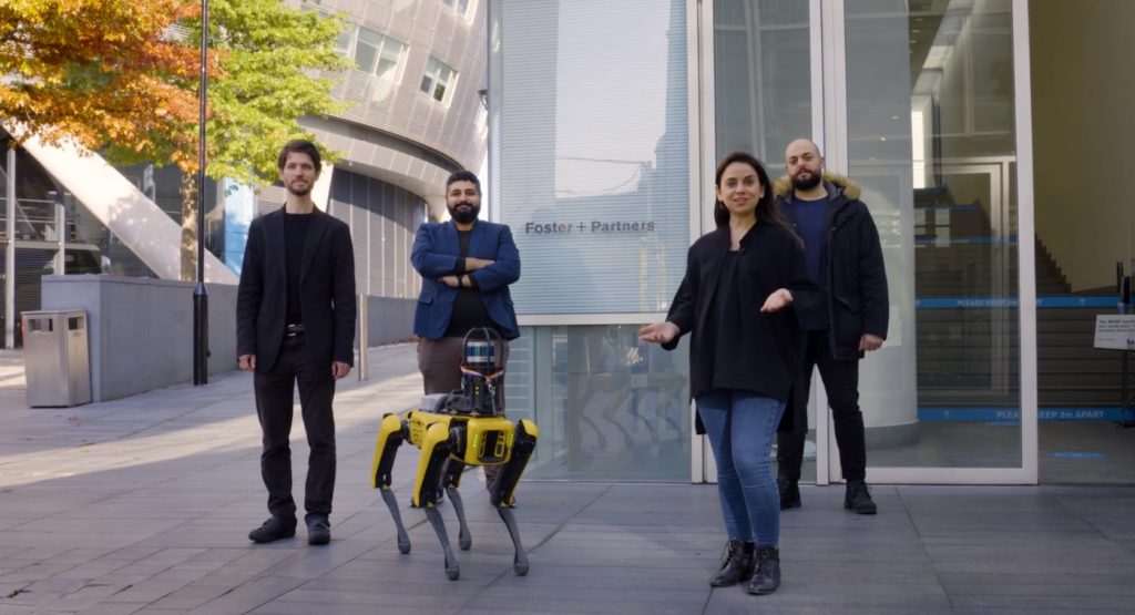 boston-dynamics-spot-robot-monitoruje-plac-budowy-w-londynie-tytul