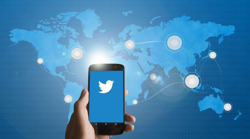 Twitter oznaczy prywatne konta urzędników państwowych