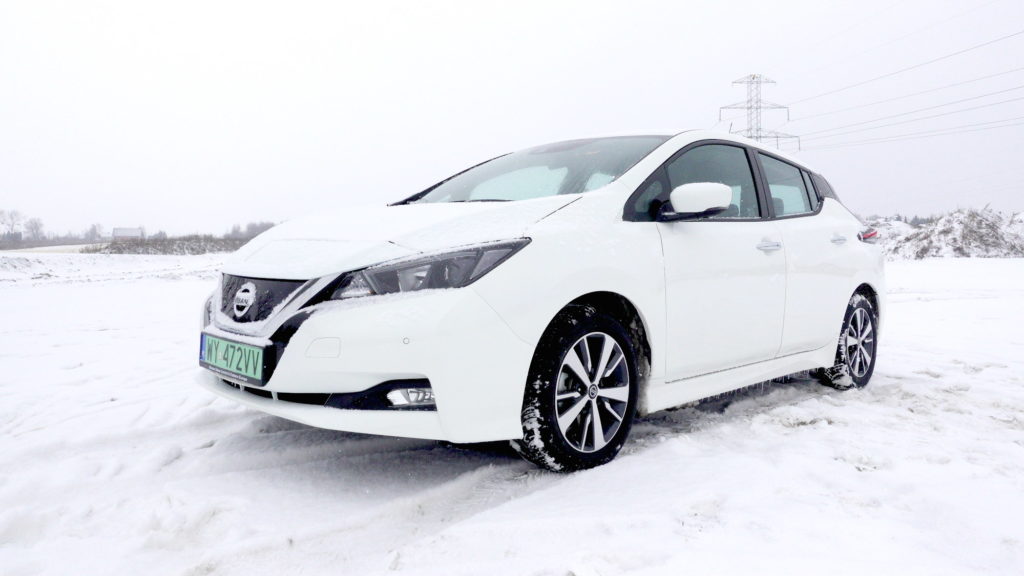 Nissan Leaf zima