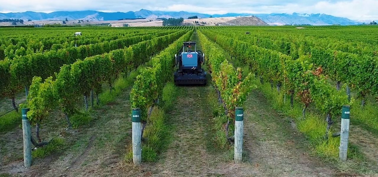 autonomiczne-traktory-oxin-winnice-nowa-zelandia