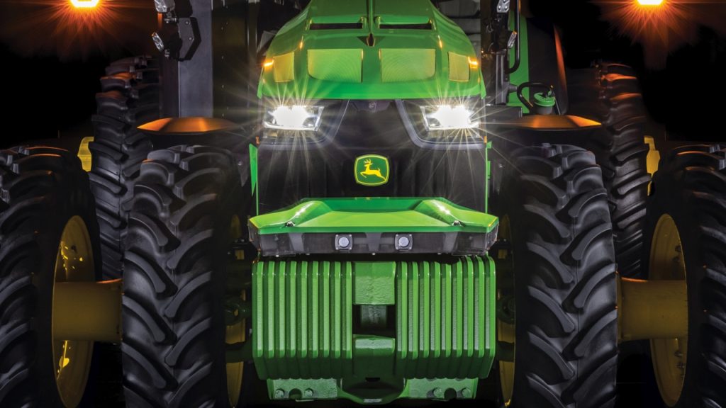 john-deere-8r-autonomiczne-traktory-przyszlosc-rolnictwa-kamery-czujniki
