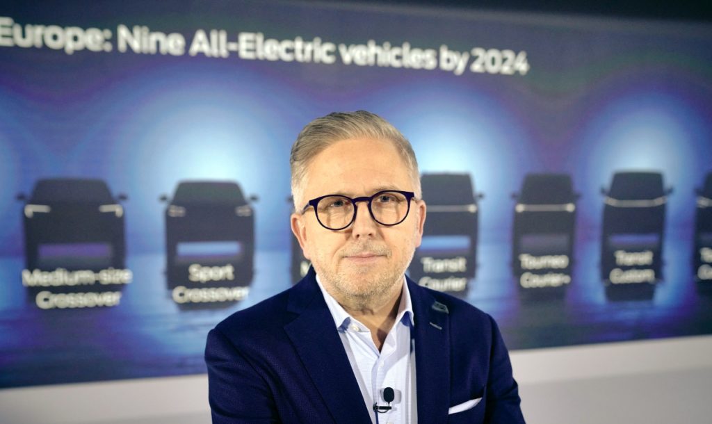 elektryczne-samochody-forda-9-nowych-modeli_Stuart_Rowley
