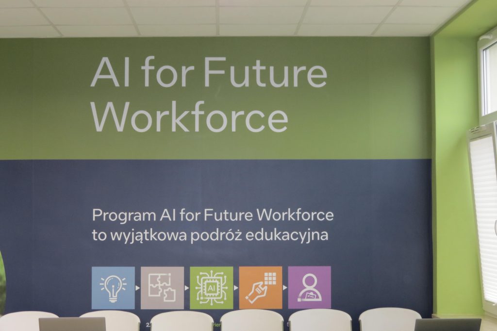 Otwarcie Laboratorium Intel AI for Future Workforce w ZS CKR w Golądkowie